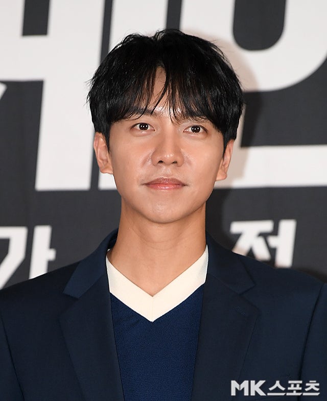 "부부싸움 하고 온 건 아니죠?"…이승기, 24년 노래방 혼자 갔다가 오해