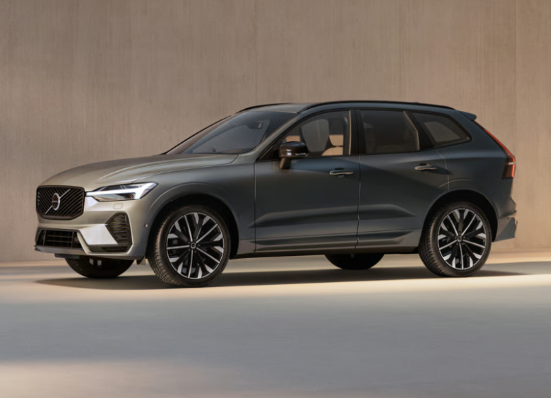 볼보 XC60 풀체인지 도대체 언제?…"3번째 사골" 우려먹다 GV70 뒤만 보겠네
