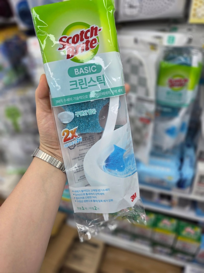 살림초보도 청소가 쉬워져요 수시로 품절되는 다이소 욕실청소 추천템