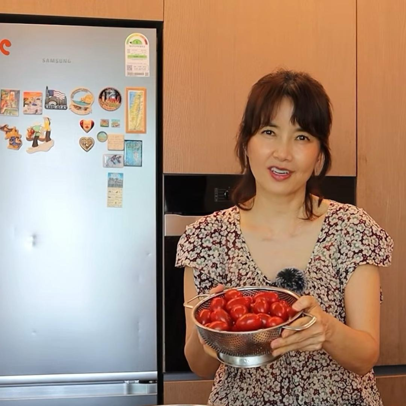 신애라 "토마토는 무조건".. 아침마다 열 가지 채소 갈아 마신다는 이 주스는?