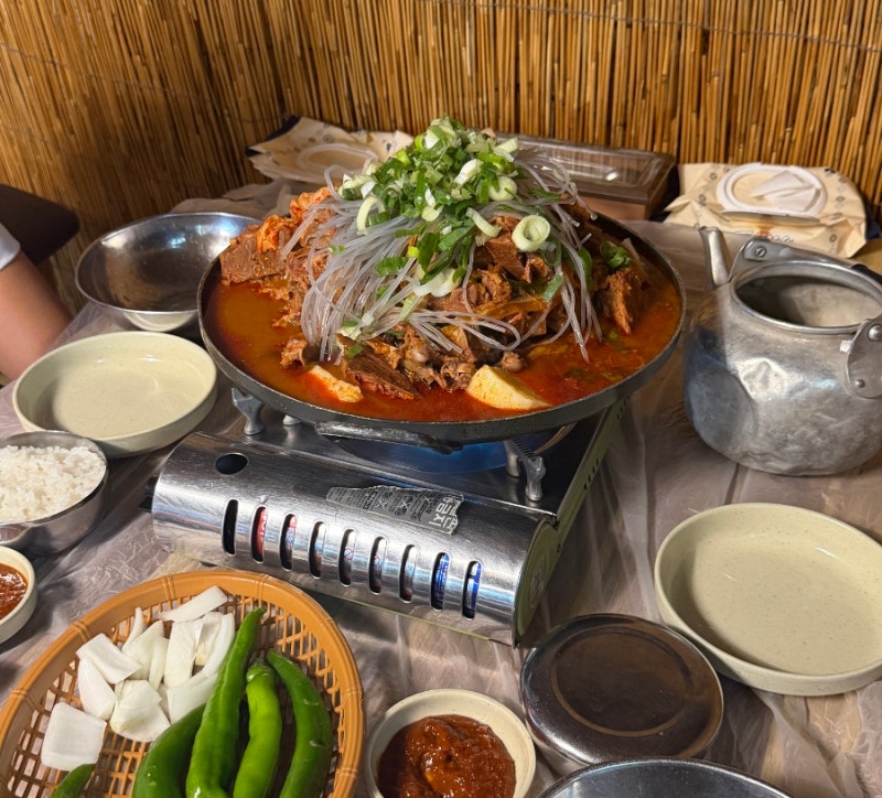 세종 부강 맛집 진성민속촌 본점｜진한 국물의 감자탕 뼈해장국이 생각날 때