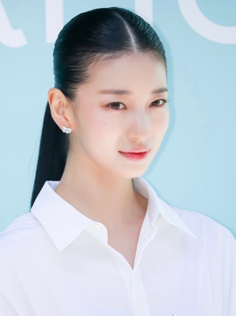 수지·송혜교 같은 원피스 입었다?｜두 스타의 화보 패션 비교