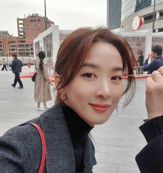 알았는데 이 정도일 줄은… 41세 이청아, 교통사고 8개월 만에 또 터졌다 ‘결국 차기작 하차....