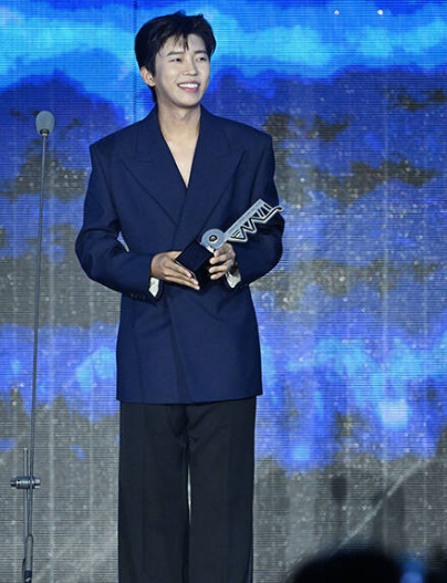 임영웅 2026 TMA 2관왕 달성! 팬 사전투표 100%로 만든 '인기상' 감동 소감