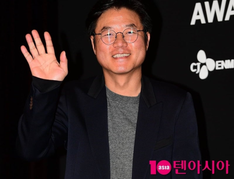카리나 합류한 우주떡집, 시청률 부진 씻고 매출 1위 찍었다