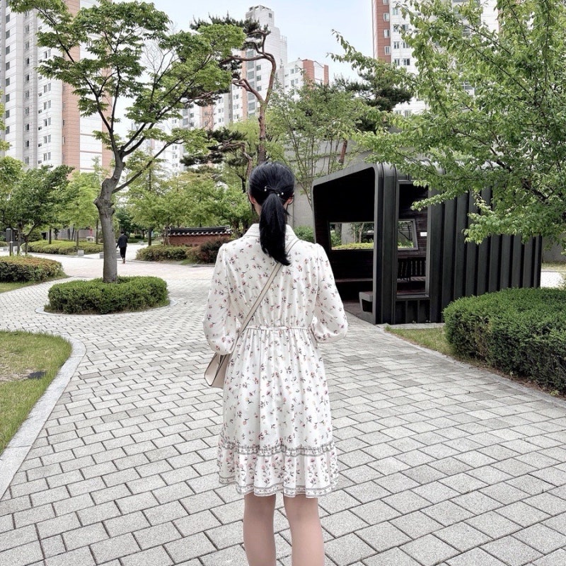 직장인 봄 데일리룩 | 산뜻한 꽃무늬 원피스 코디