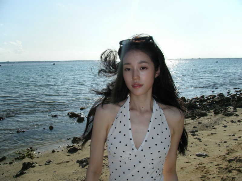 "이대 여신으로 유명했는데.." 아이돌 거절하고 배우로 대박난 노윤서 패션룩