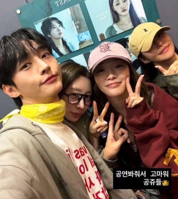 윤지성 뮤지컬 찾은 청하·남유정, 때아닌 공연장 비매너 의혹 휩싸인 전말