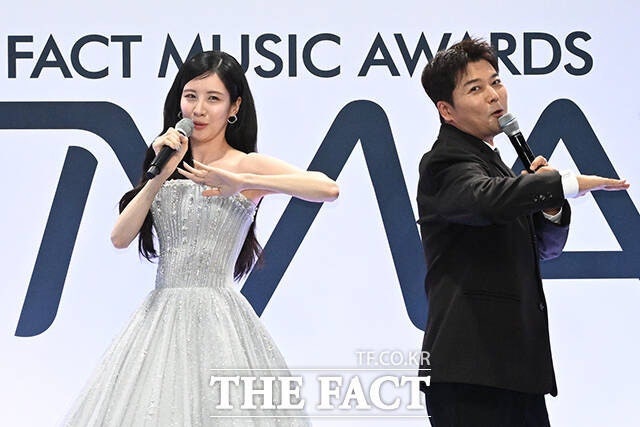 8년 호흡 서현 전현무 시그니처 포즈 투샷 2026 TMA 현장