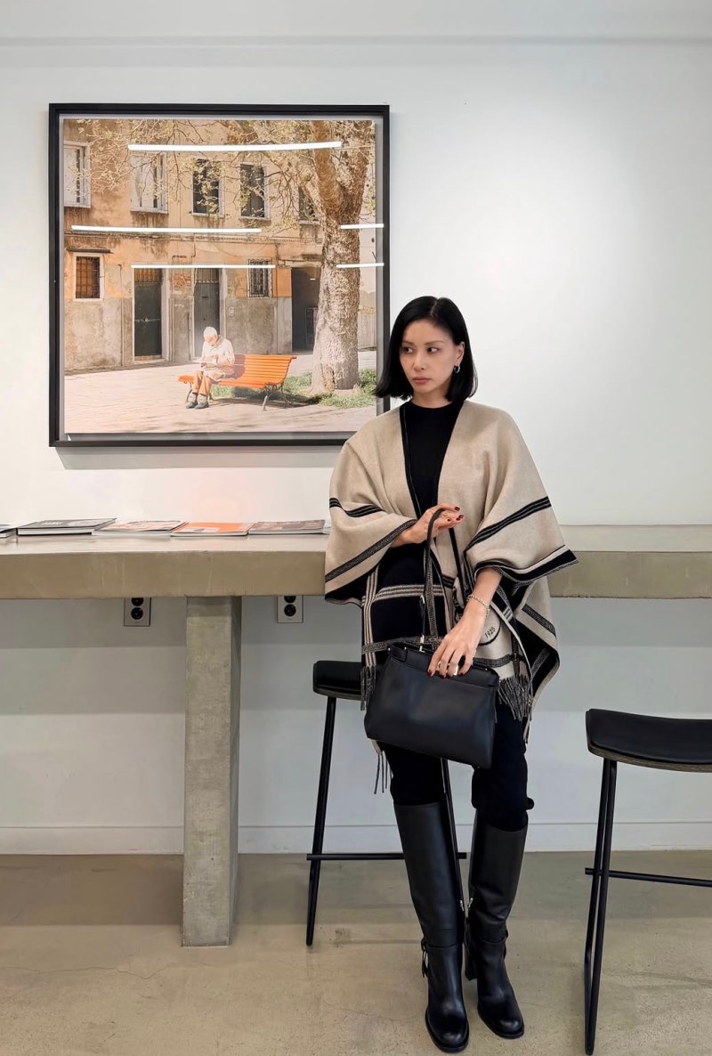 ✨고소영 가을 패션, 역시 클래스가 다르다! 펜디 판초부터 가방 부츠까지/세련되고 도시적....