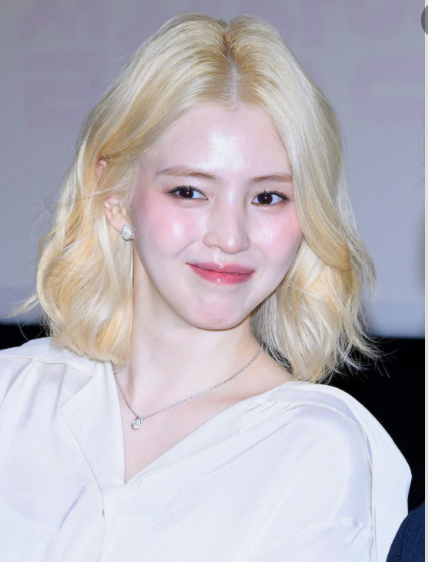 "손석희 앞에서 또 말실수? 한소희 '가는 데 순서 없다' 발언에 누리꾼 갑론을박"