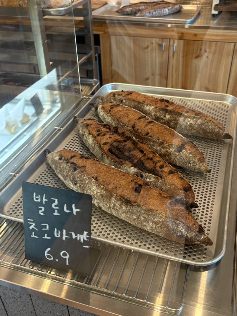 일산 블루리본 빵맛집 젠틀비 | 발로나 초코바게트 품절대란, 사워도우 맛집, 다크문