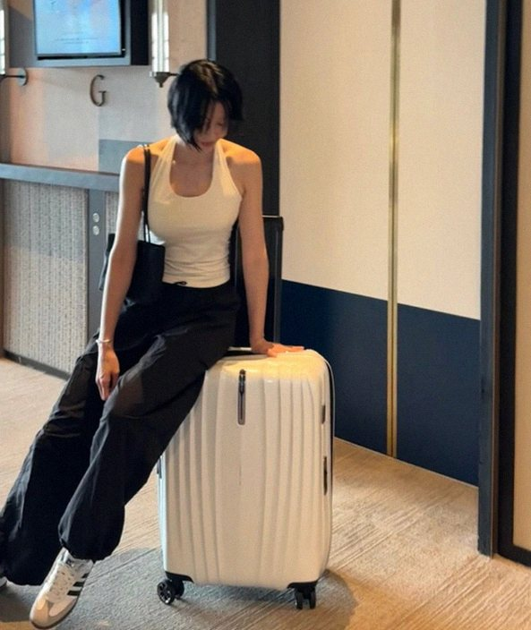 권나라: 데뷔 전부터 '분당 이나영' 불린 그녀의 독보적 비주얼
