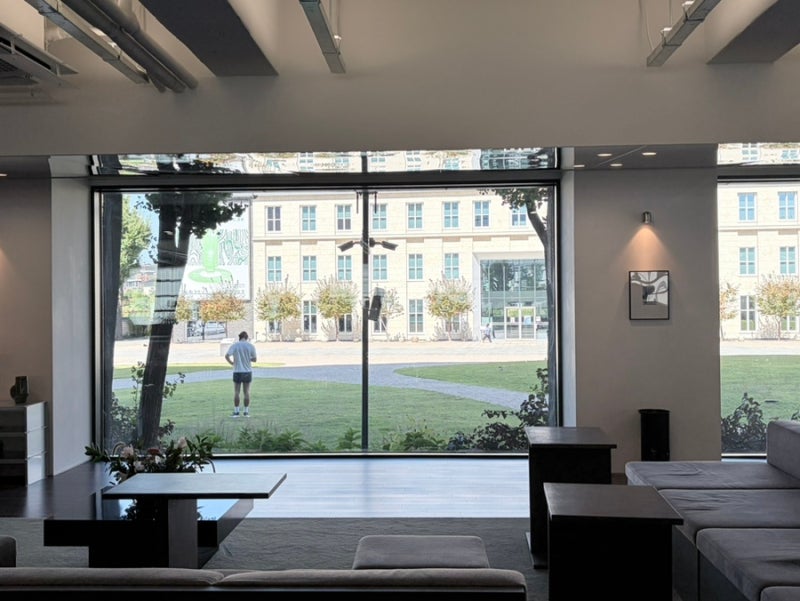 Anguk Station Cafe Rewind Seoul | Visited on a Weekend Without Waiting, but a Waitlist Formed, Near the Museum of Craft Arts...