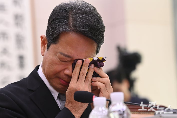 '김승원' <b>법무</b>부 <b>장관 후보</b>자는 청문회에서 왜 울었나요?