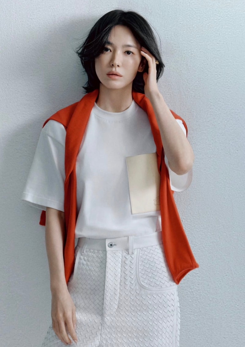 송혜교, 데뷔 30년 만에 보테가 베네타 새 얼굴…역시 혜교가 혜교했다.