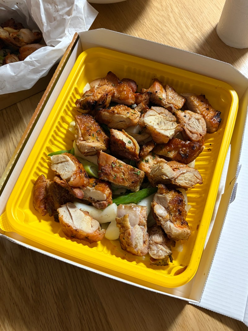 훌랄라 참숯바베큐치킨 순살 소금구이 메뉴 후기 | 배민 클럽 9월 혜택 한마리 반을 한마리 ....