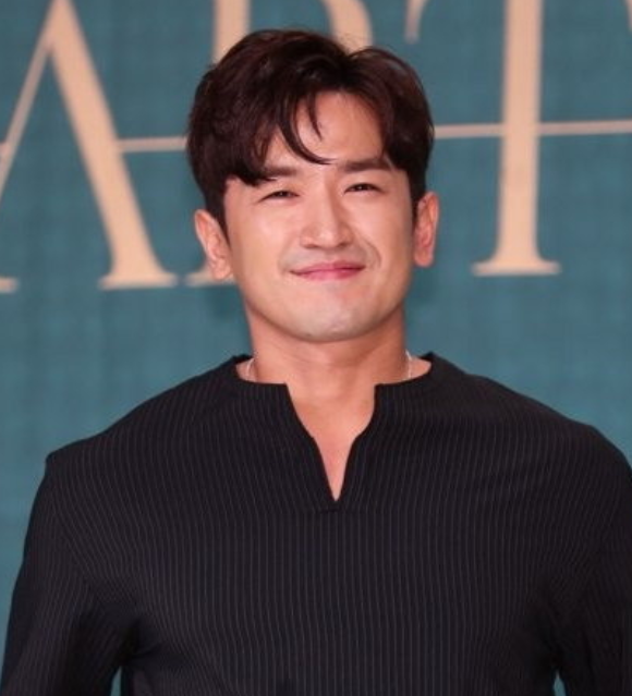 "전액 배상하라" 이민우가 명품까지 현금화했다는데.. 방송작가 수법 어디까지였나