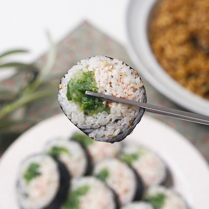 불 없이도 맛있는 크래미 요리 단 2가지 재료로 오이 크래미 김밥 만들기