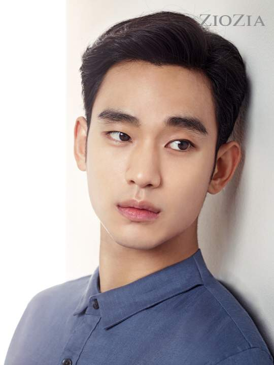 김수현, 1년 6개월 만에 국내 공식석상 복귀… '첫인사'에 쏠린 관심