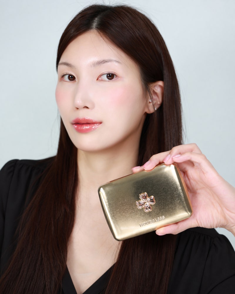 아워글래스 2026 홀리데이 컬렉션 앰비언트 라이팅 에딧 팔레트 언락드 컬렉션 박규영 팔레트....