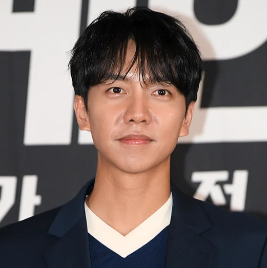 이다인 둘째 출산 후 육아하던 이승기, 활동 재개 첫 장면은 ‘혼자 노래방’