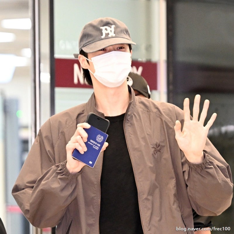 변우석 소속사 매니저 집까지 찾아온 사생에 경고 없이 법적 조치?! 공항 황제 경호 논란 2년 ....