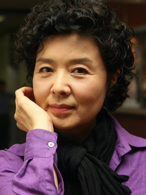 윤미라, 스폰 폭로 "세컨 제안, 인생 망친 女배우 여럿" 프로필