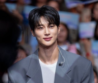 변우석 사생활 침해, 매니저 집까지 찾아갔다니…이건 팬심이라고 하기 어렵지 않을까