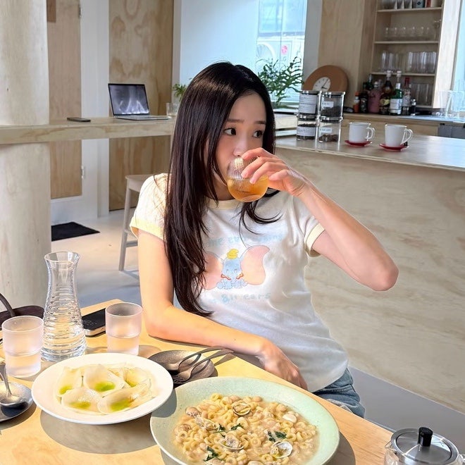빈티지인 줄 알았는데... 은근 만만치 않은 손연재 가방