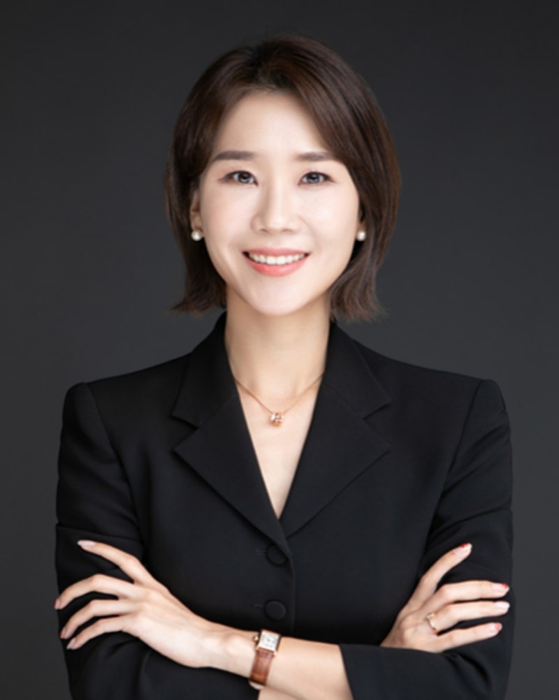 '결혼 못 할 것 같다'더니 결국 결혼한 이혼 전문 변호사 양나래, 국정원 요원설 도는 남편 얼....