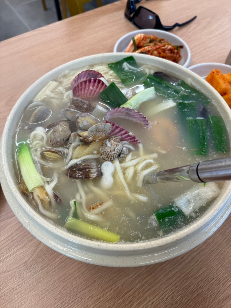 [황해해물칼국수 본점] 인천 영종도 칼국수 맛집 (가격, 주차 정보)