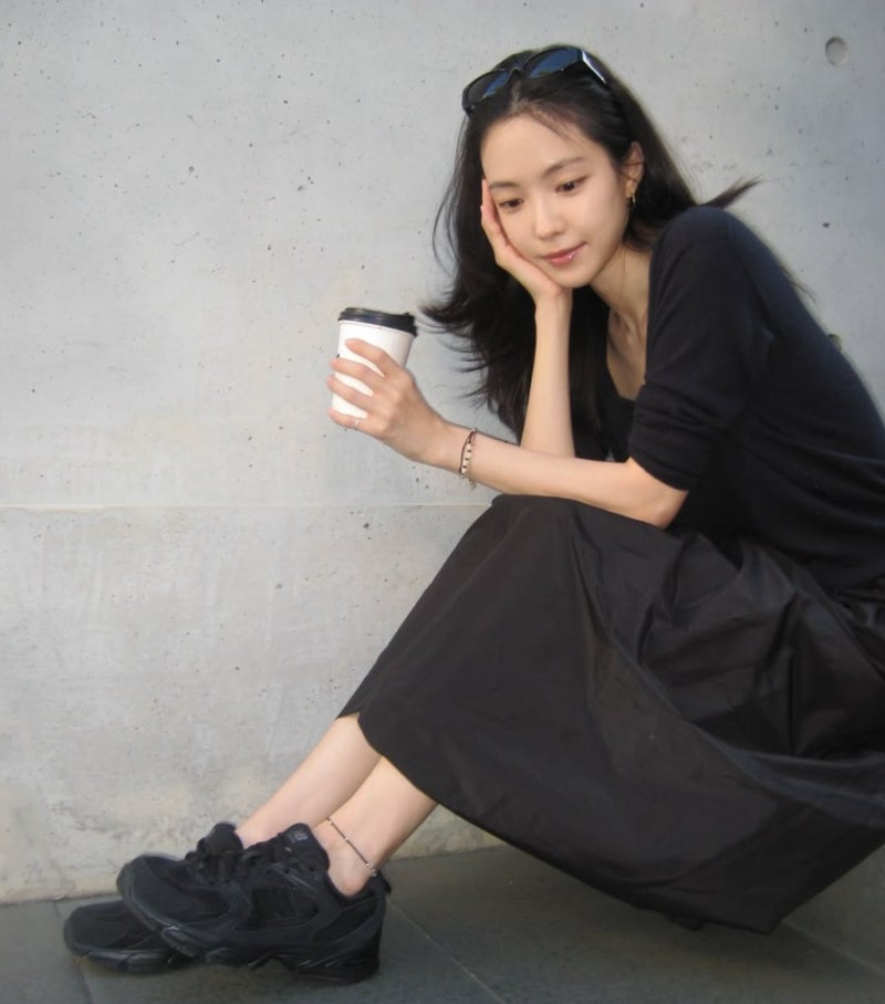 뉴발란스 530 올블랙 손나은도 신었다 가을 운동화 추천