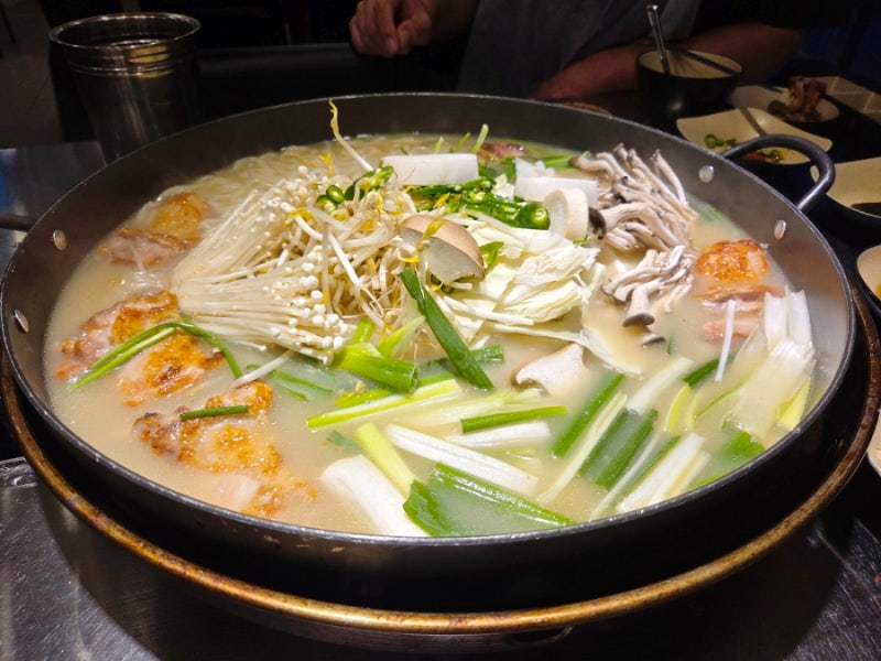 부산 화명동 맛집 부막숯불닭갈비, 숯불닭구이와 닭수육전골 가족 외식 후기