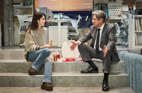 “오디세이는 1100만, 인턴은 18만” 박스오피스 온도차 왜 이렇게 클까