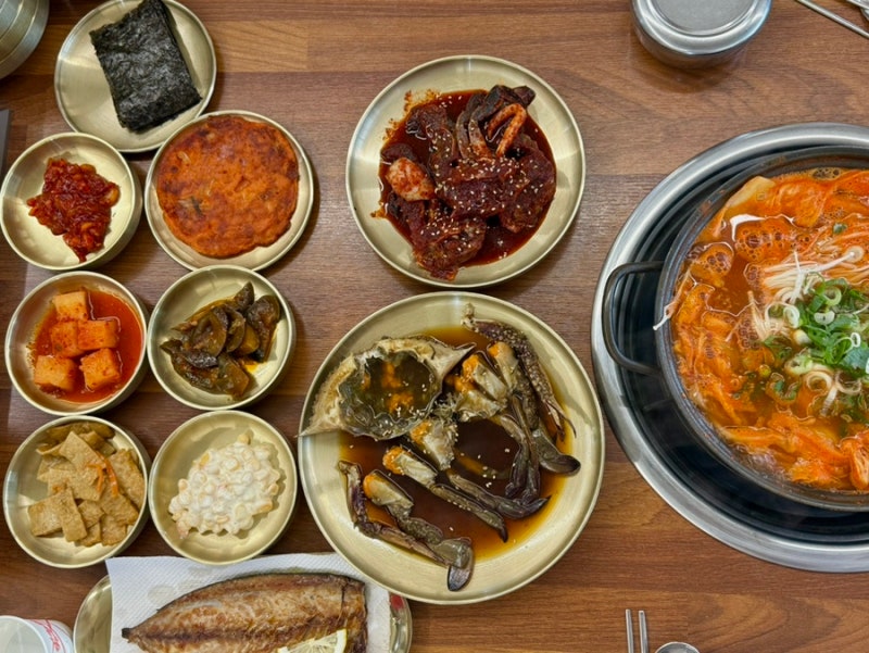 태안 맛집 천수만꽃게장 본점, 게국지부터 간장게장까지 2인세트 후기