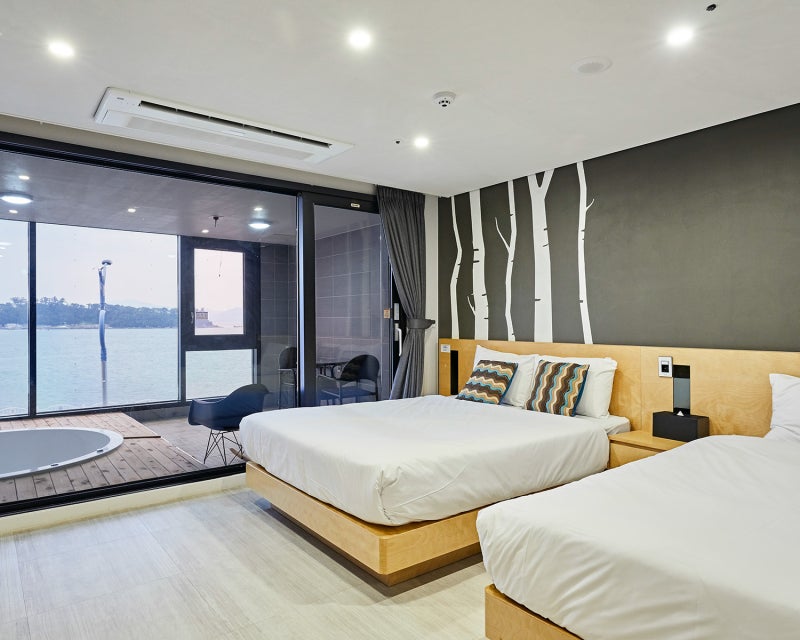 Sacheon Arte Resort: Pool, BBQ, Pool Villa Special Discount OPEN