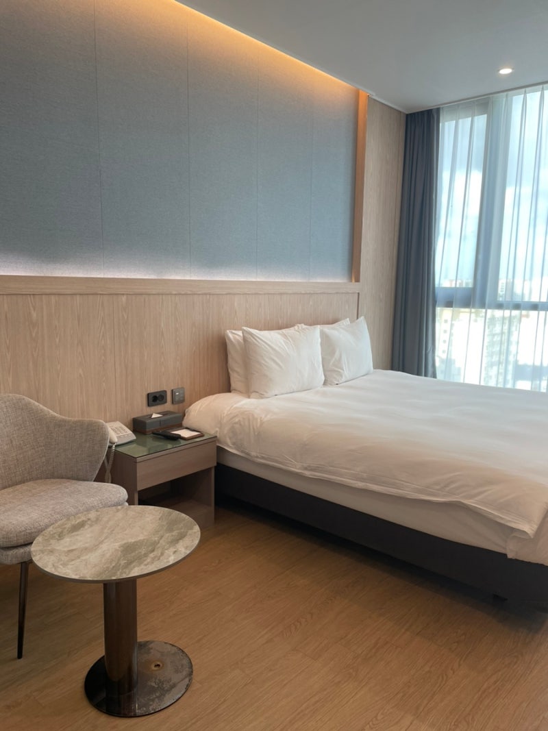 Jeju Bolton Hotel Review: Premium Double Room Stay Near Jeju Airport