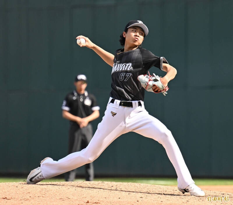[AG 참견] "대만이 방심했다?" 20살 실업투수 낸 대만에 '에이스 곽빈' 내세운 한국 ⚾