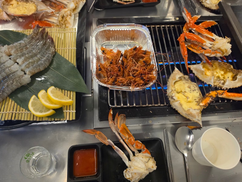 [춘천 제철 해산물 맛집 추천!!] 마요활숫꽃게찜에 다까드리는 생새우회까지 ㅎㅎ 하와이조....
