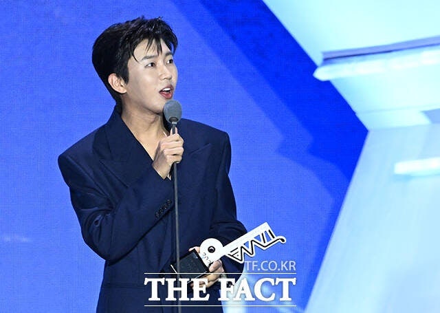 임영웅 TMA 2관왕 특별상 인기상 수상! 영웅시대의 빛나는 저력