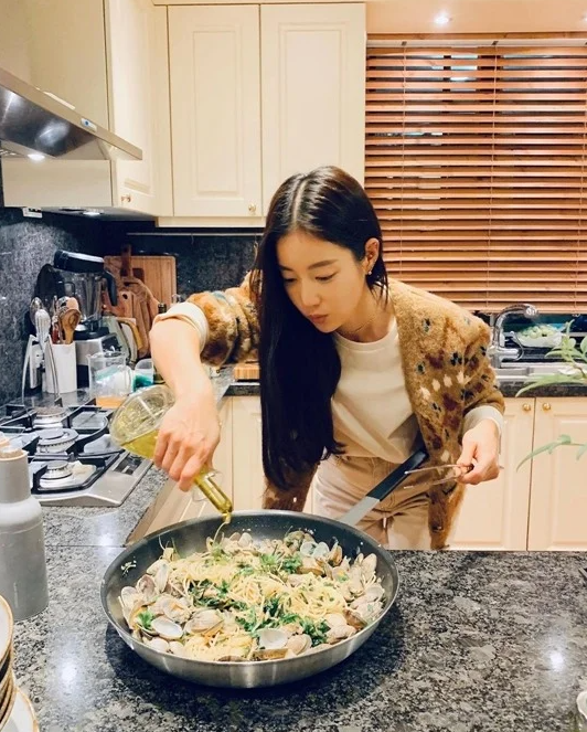 “먹고 싶은 건 참지 않는다?” 43세 기은세가 다이어트할 때 음식 바꾸는 방법