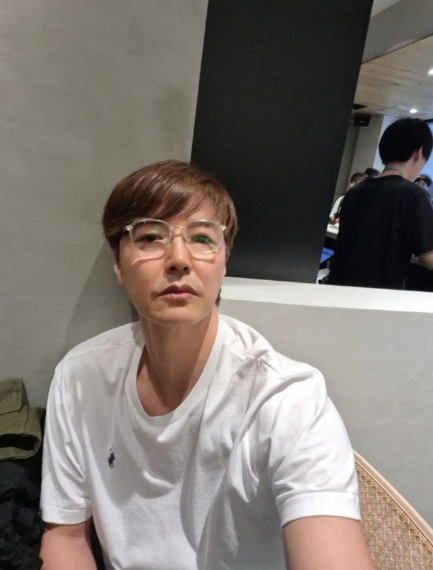 있었나윤상현 정말 52세 맞아? 수염 밀자 확 달라진 얼굴에 깜짝