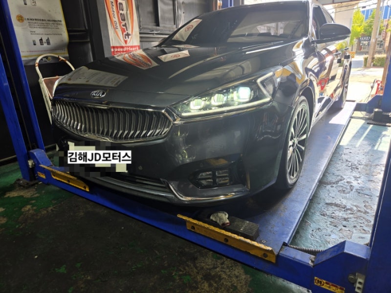 [기아 올뉴 K7 2.4] 등속조인트 그리스가 튀는 원인은? 부트 클램프 교환 및 그리스 보충 작업