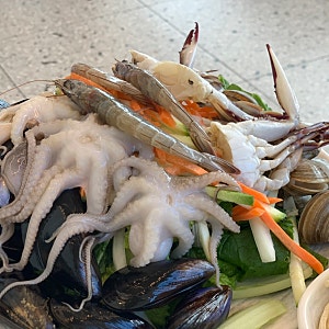 [대구 해물칼국수 맛집] 상상해물칼국수에서 시원하고 푸짐한 칼국수