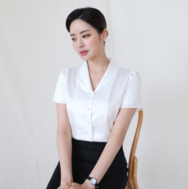면접복장 흰 블라우스 폴리실크 소재 확인한 더웨이인 엘르2
