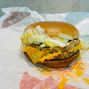 맥도날드메뉴 더블불고기버거 단품 세트 가격 칼로리 단백질 영양성분 맛 후기