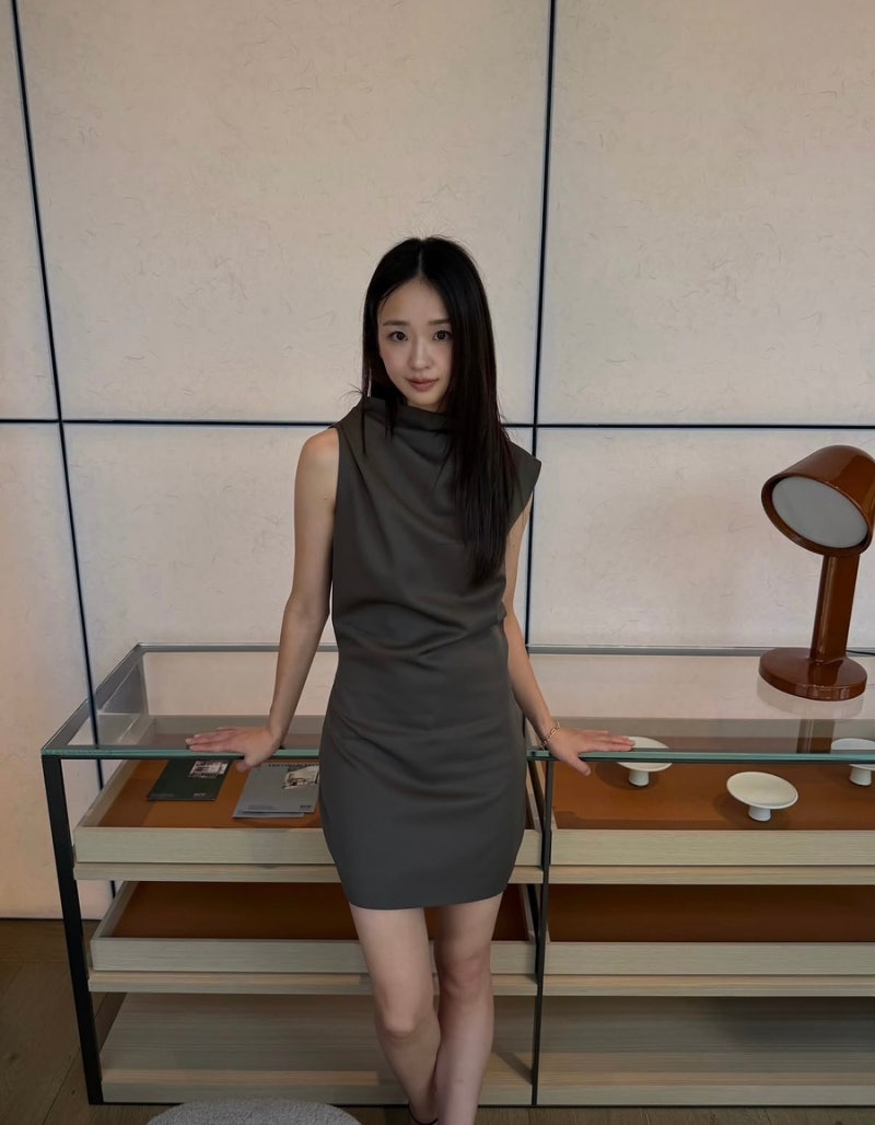 손연재 브라운 구두 지미추, 케이트 원피스까지 가을 패션