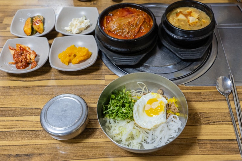 [제주 성산 맛집] 1만 원에 고등어김치찜+청국장이 기본 서비스?! 가성비 아침식사 백반 '지은....