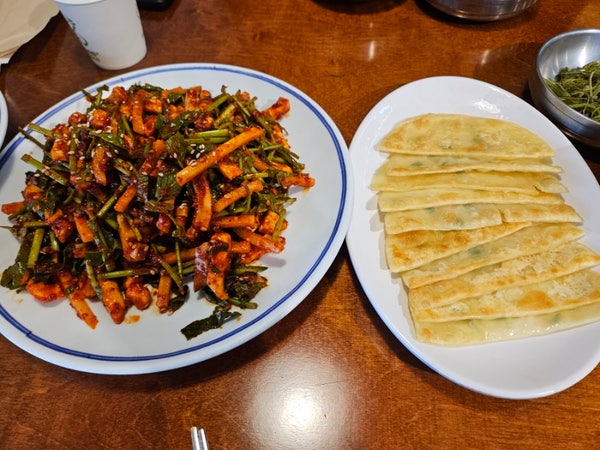 (대구/서구) 대구 맛집 반고개 무침회 맛집 '푸른회식당'